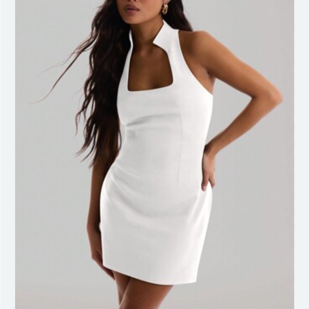 Musera NWT Chic White High Collar Square Neck Mini Dress